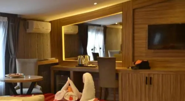 Yeni Otel, Varaa Hotelli Hotellit Marmara-alue pysäköinnillä, Pysäköinti