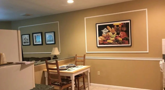 Whitman Motor Lodge, Buchen Sie Gasthaus Hotels in Long Island mit Parkplatz, Parkplätze