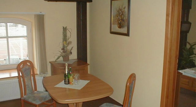 Hotel Na Statku, Rezerwuj Hotel Hotele w Central Bohemia z parkingiem, Parking