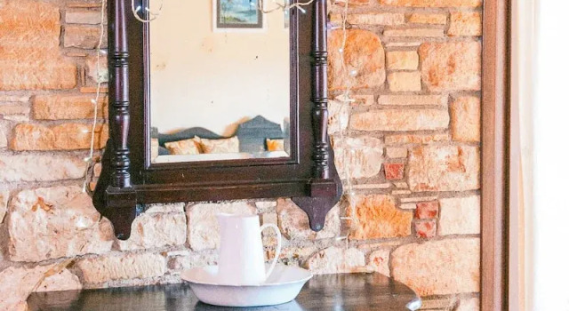 Коттедж Beachfront Stone House - Samos Seaview Retreat