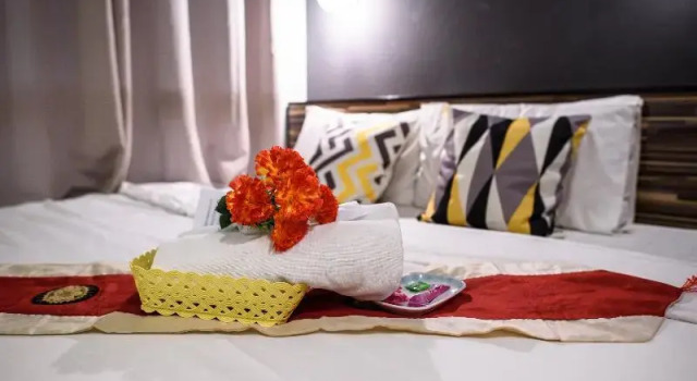 Двухместный номер Deluxe с балконом 48 Metro Hotel