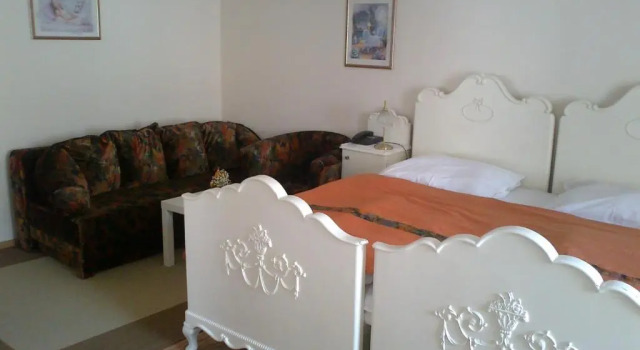 Pension Lucie, Boek Hotel Praag 8 Praag
