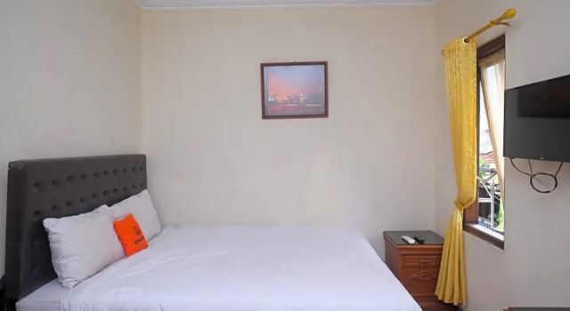 Двухместный номер Standard Koolkost Near Stadion Maguwoharjo