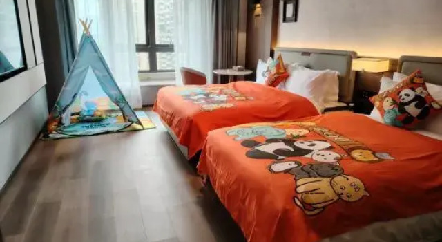 Семейный тент Molin Hotel (Changsha High Speed Railway South Station West Square)