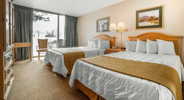 Четырёхместный номер Standard Motel 6 Rawlins, WY