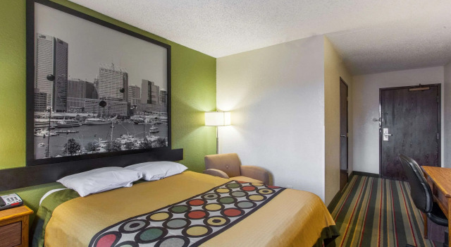 Super 8 by Wyndham College Park Wash DC Area