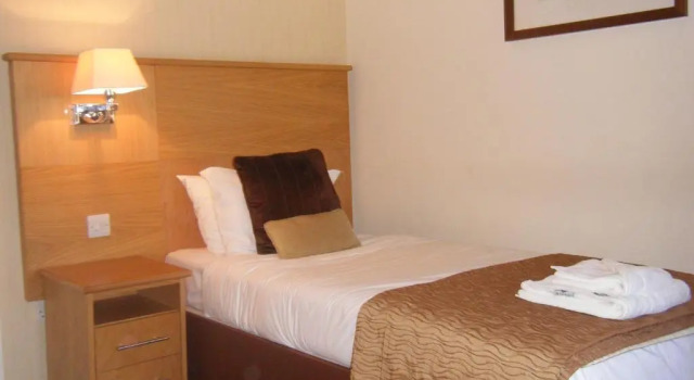 Одноместный номер Deluxe Wortley Hall