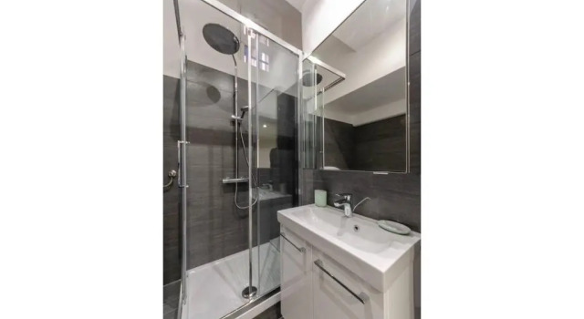 Апартаменты Joivy Elegant Flat for 7, in the Heart of Genoa