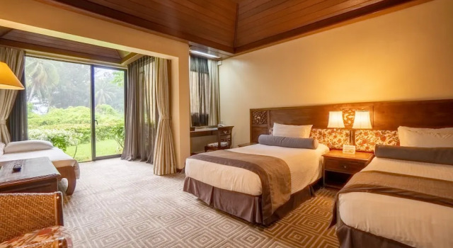 Номер Deluxe с балконом и с видом на сад Aqua Resort Club Saipan