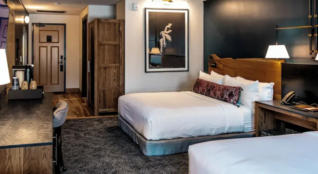 Четырёхместный номер Classic Hotel Renegade