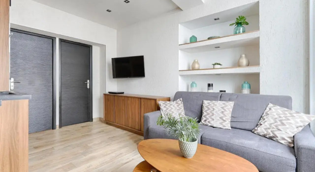 Home Suite Home Canal Saint Martin 2BR, Забронировать Апартаменты/квартира Париж Иль-де-Франс, рядом с Курон