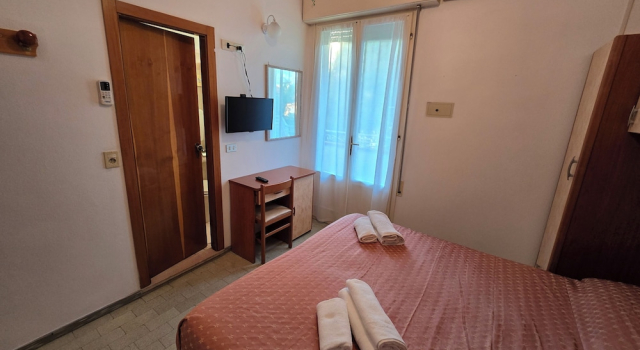Двухместный номер Economy с балконом Hotel Rosa