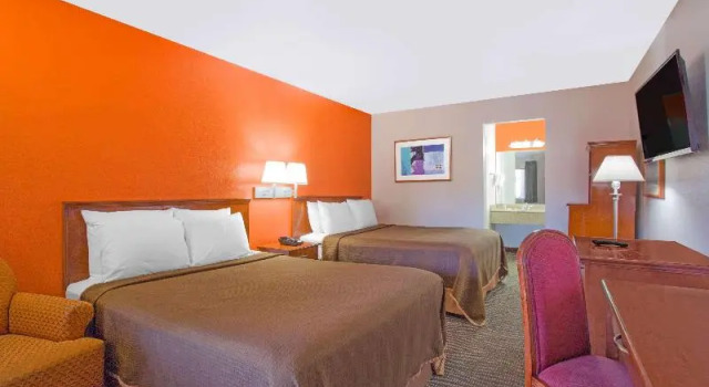 Номер Standard Howard Johnson by Wyndham St. George Hotel & Suites