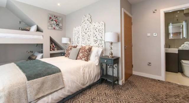 Номер Deluxe Rooms at number one