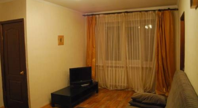 Bud Kak Doma Apartments on Lenina Street, Забронировать Апартаменты/квартира Отели Красноярска с парковкой, рядом с Красноярский краевой краеведческий музей, Парковка