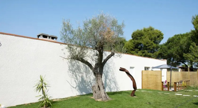 La Cigaliere en Cote Vermeille, Book Hotel Elne Pyrénées-Orientales