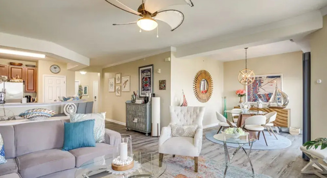 Walkable Condo w/ Drawbridge Views in Cambridge, Varaa Huoneisto Cambridge Maryland