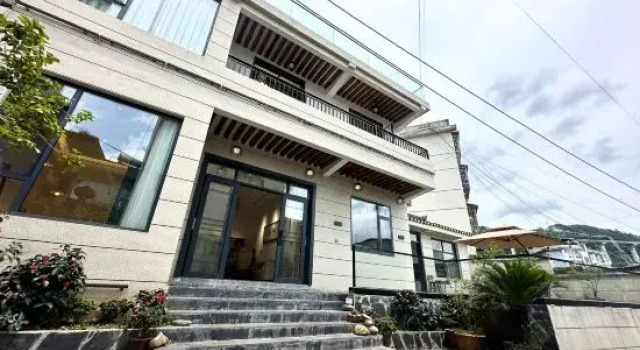 Maple Moon B&B, Rezerwuj Bed and Breakfast Xiangxi Hunan