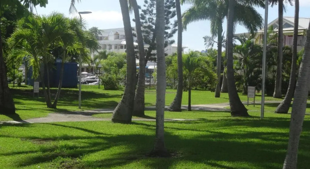 Marine location, Rezerwuj Apartament Hotele w Grande-Terre z basenem, Basen