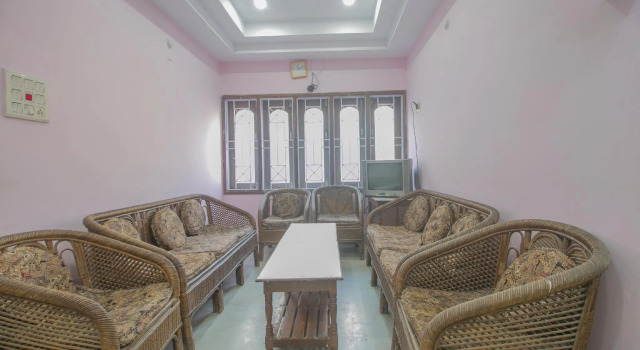 SPOT ON 64043 Satyam Guest House, Prenota Affittacamere Siliguri West Bengal