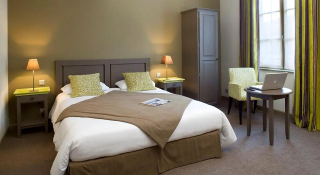 Двухместный номер Deluxe Hôtel Aux Vieux Remparts