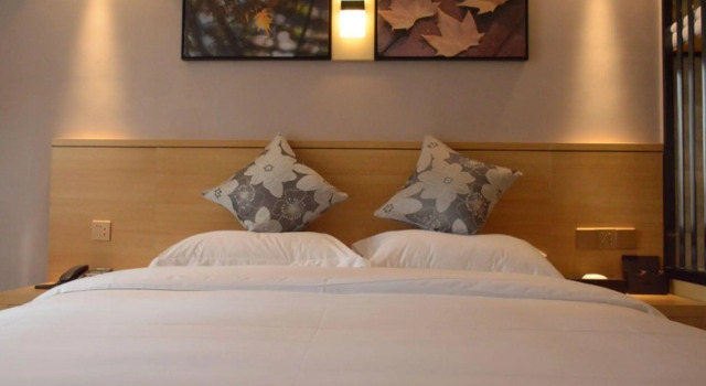 GreenTree Alliance Hotel Kunming Chuanjin Road Branch, Rezerwuj Hotel Hotele w Kunming z parkingiem, Parking