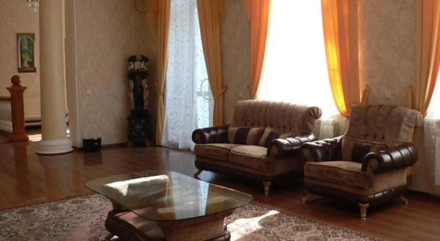Imperatorsky Dvorets, Rezerwuj Hotel Chabarowsk Kraj Chabarowski