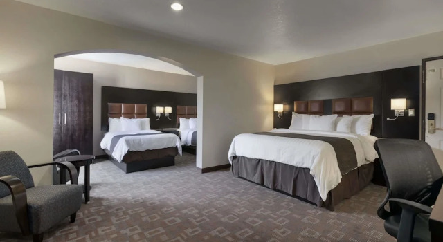 Люкс Days Inn by Wyndham Downey