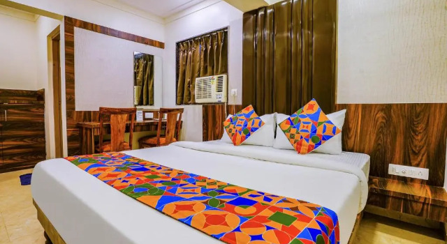 Люкс Fabhotel Dream Inn