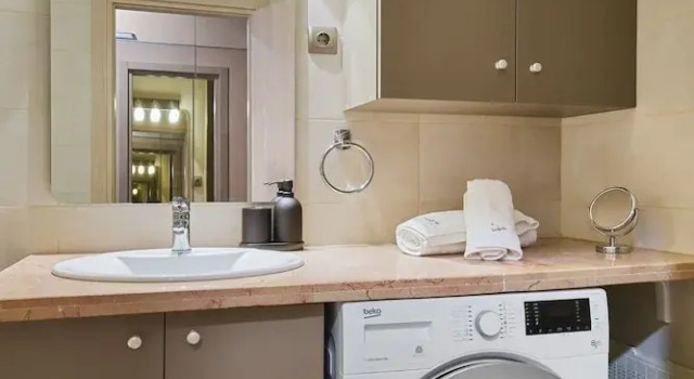 Апартаменты Comfort Sina Apartment