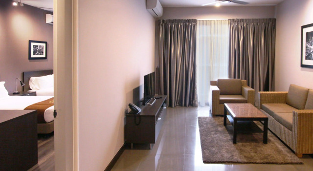 Acappella Suite Hotel