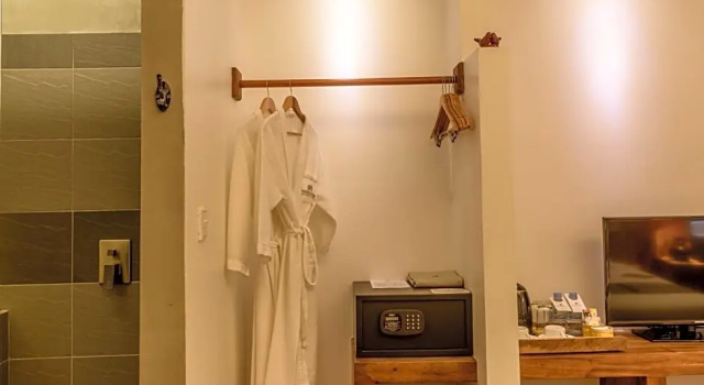 Одноместный номер Superior Double Leaf Boutique Hotel