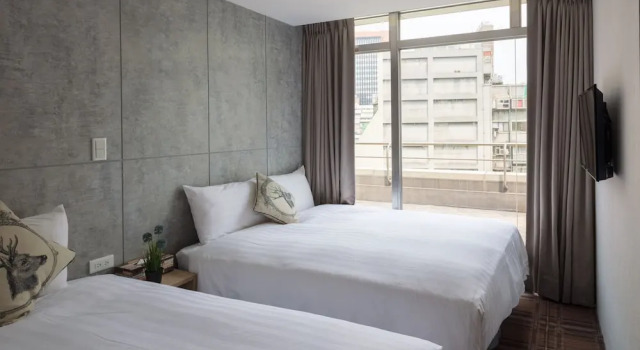 Трёхместный номер Deluxe Roaders Hotel Zhonghua