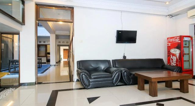 Campus Inn, Rezervovat Hotel 3hvězdičkové hotely v Yogyakarta Province, 3*