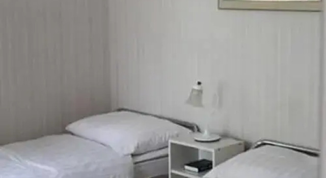 Halnagårdens Gästhem, Book Hotel  