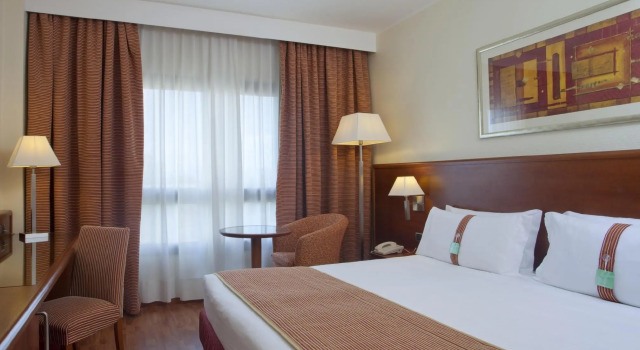 Номер Standard Holiday Inn Cagliari by IHG