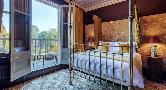 Двухместный номер Four Poster с балконом Hotel Clementine