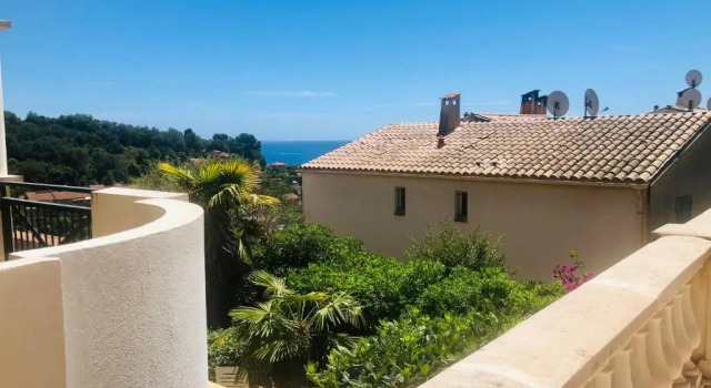 Апартаменты Mon Appart avec Terrasse et Piscine