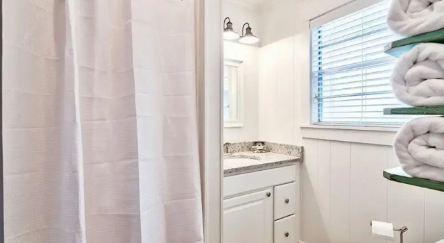 Коттедж с 3 комнатами с видом на море GOOD THYMES 3 Bedroom Holiday Home by Five Star Properties