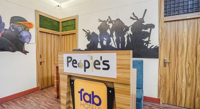 Fabhotel Triweni Palace
