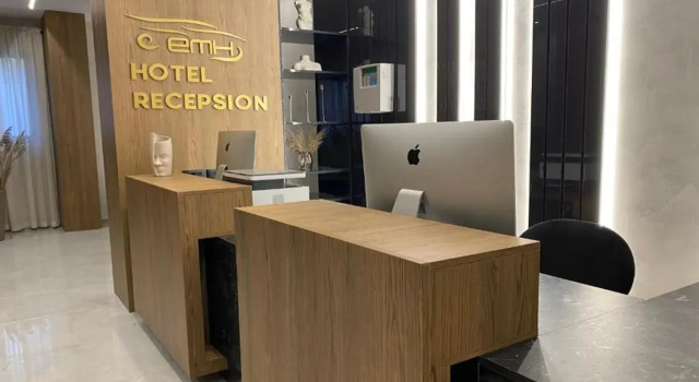 El Mar Hotel