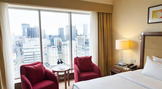 Двухместный номер Deluxe Corner Hilton Warsaw City Hotel