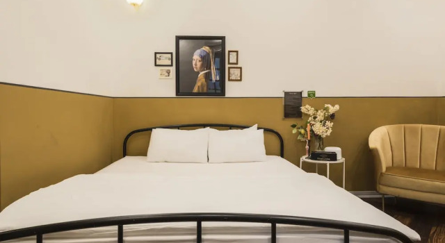Chloe & Leo Homestay
