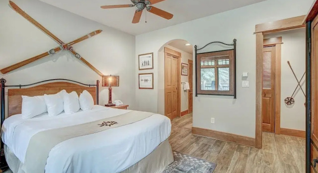 Luxury 1-Bedroom Ski-In Out Condo with Slopeside Heated Pool, No cleaning Fee 1 Condo by RedAwning