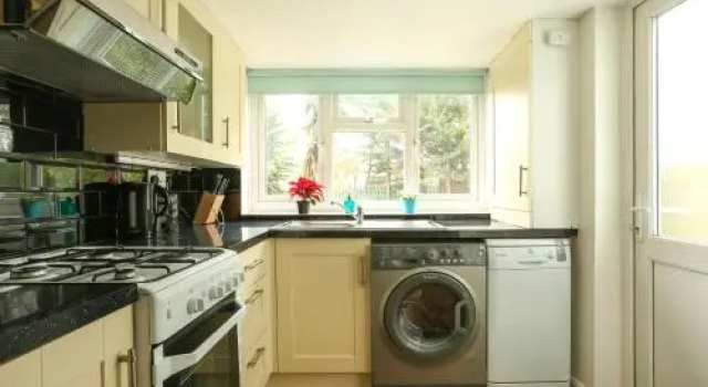 Modern Flat Near Big Ben