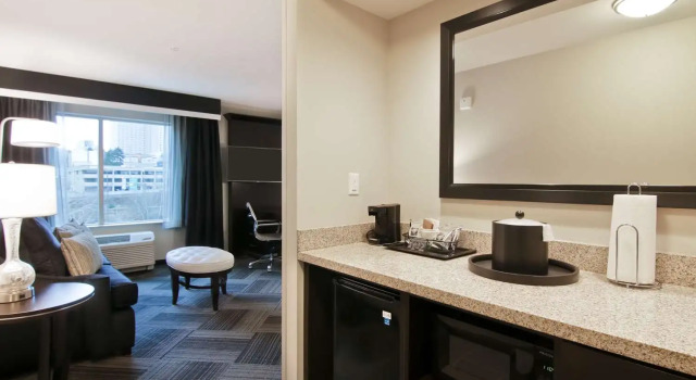 Студия Hampton Inn & Suites Bellevue Downtown/Seattle