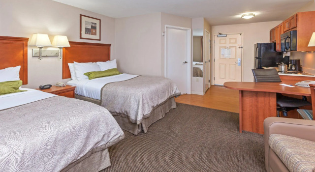 Двухместный люкс Candlewood Suites Owasso by IHG