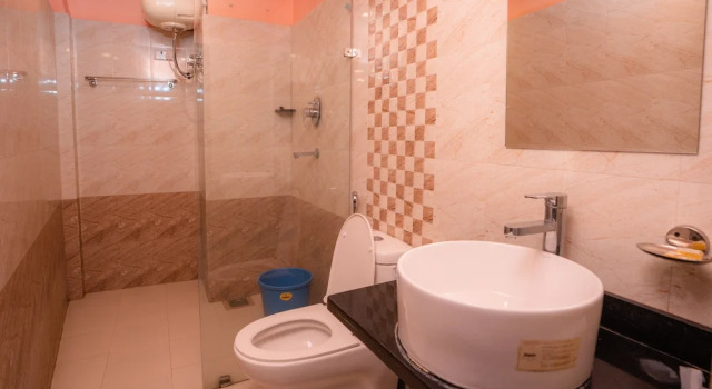 Трёхместный номер Standard с балконом Hotel Welcome