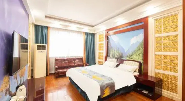 Suite Kuqa Xinyu Hotel (Guiz Plaza)