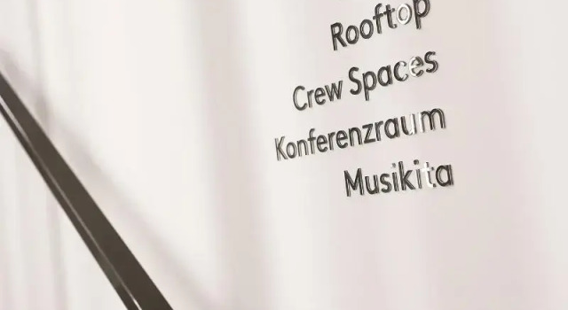Neuro Campus Hotel by CERENEO PREVENTION, Забронировать Отель Вицнау Swiss Knife Valley, рядом с Seilbahn Hinterbergen 6p Gondola